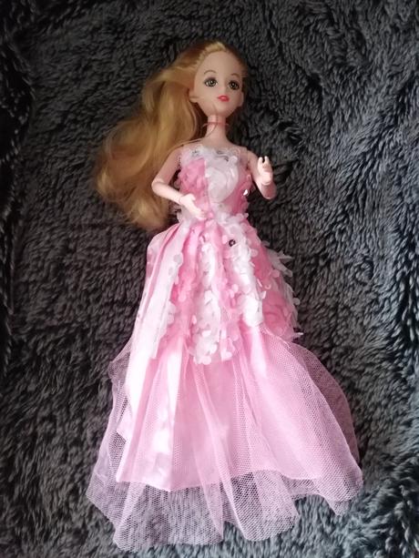 Barbie dlouhé šaty, 