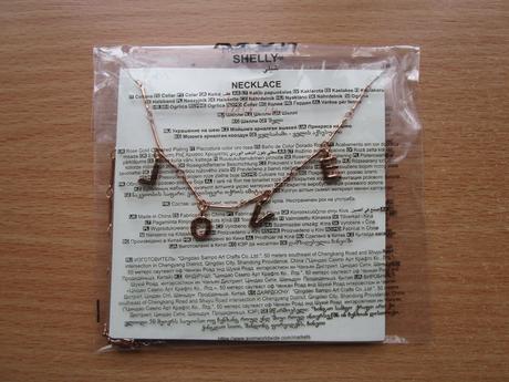 Nový, v orig. balení, krásný náhrdelník, pozlacený, avon