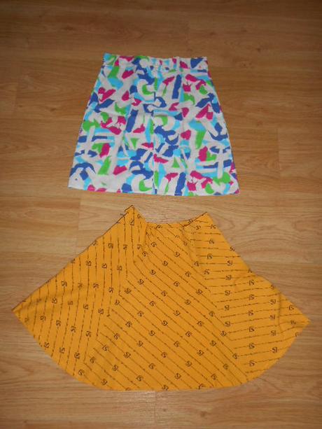 Dívčí sukně vel.128/134 2 kusy, 128