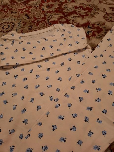 Květinkové pyžamo, h&m,98