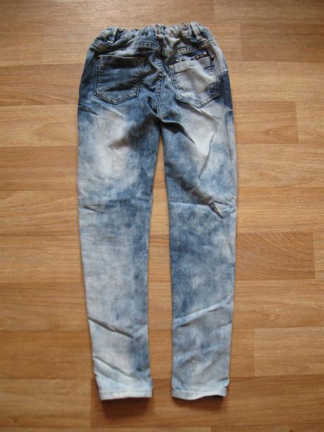 Džíny, 140