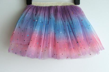 R140 tylová sukně s hvězdičkami vel. 4-5 let, 110
