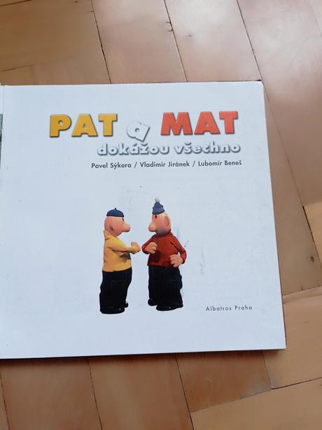 Kniha pat a mat dokážou všechno,