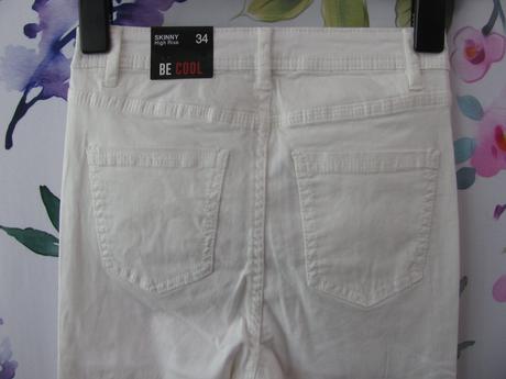 Bílé elastické džíny skiny, 32