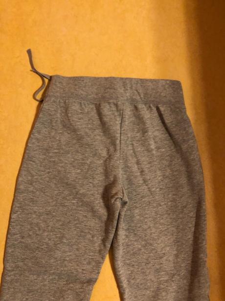 Kvalitní tepláky vel.140, old navy,140