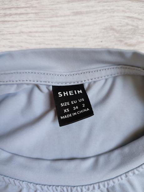 Crop top shein, velikost xs, xs