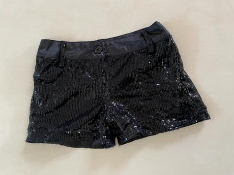 Flirtové černé kratásky, vel 10/11 let,, 146