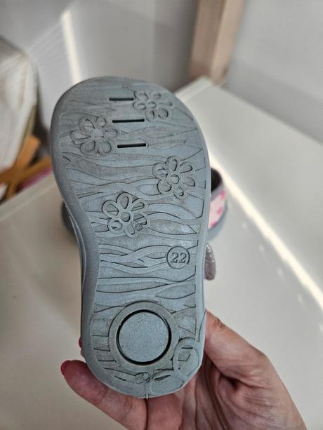 Bačkůrky, vel. 22 (stélka 13,5 cm), 22