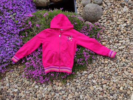 Mikina-vel.140-146+zdarma kraťasy, 140