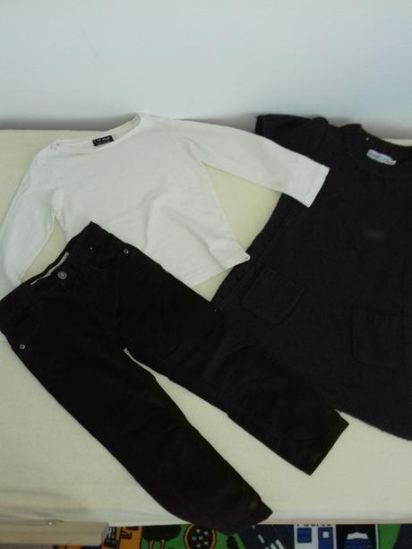 Hnědobéžový komplet - vesta, manžestráky, triko, next,110