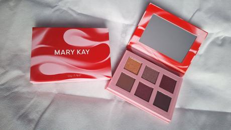 Paletka očních stínů outerglow mary kay, 