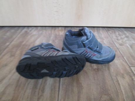 Pěkné kotníčkové boty adidas-goretex, č. 23, adidas,23