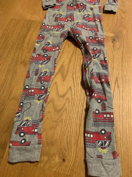 Pyžamo gap, gap,104