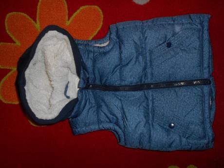 12-24m pekna vestička, f&f,86