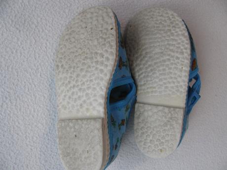 Chlapecké papuče, 24