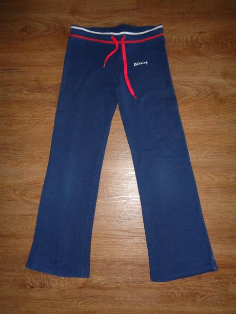 Modré tepláky, alive,128