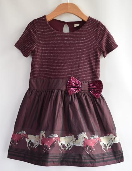 Šaty vel. 5 let, tu,110