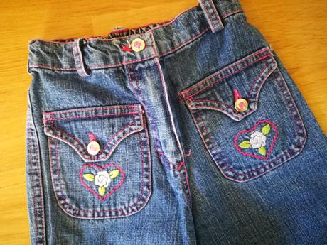 Džínové  kalhoty 3/4 s výšivkami, vel. 122, 122