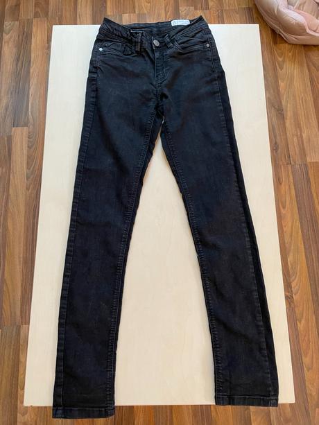 Černé slim džíny, vel xs, denim 1982, xs
