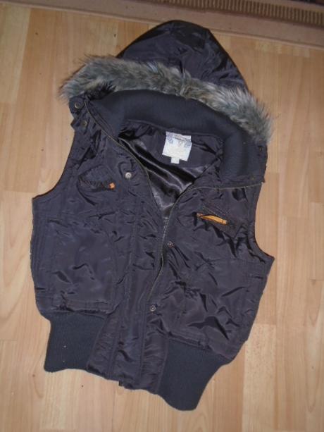 Vesta s kožíškem vel 158 - s, 158