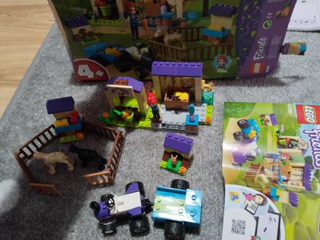 Lego friends 41361 mia a stáj pro hříbata,