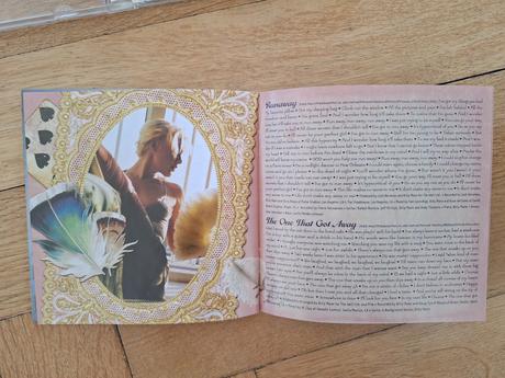 Cd pink i'm not dead,