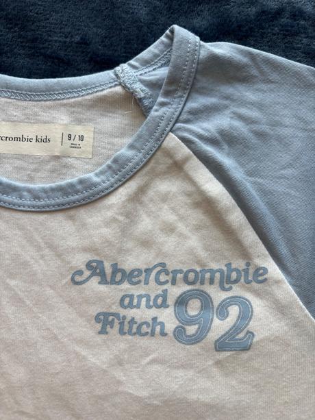 Triko dívčí - v.9/10 let zn. abercrombie kids, abercrombie&fitch,140