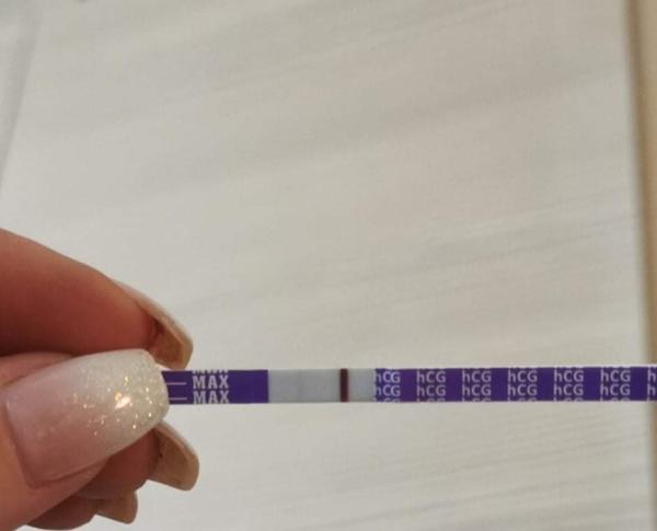 Co naznačuje devítidenní zpoždění a těhotenské příznaky?