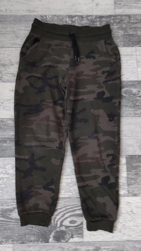 Tepláky teplé maskáčové, primark,110