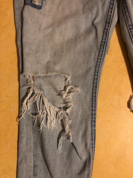 Potrhané rifle, abercrombie&fitch,140