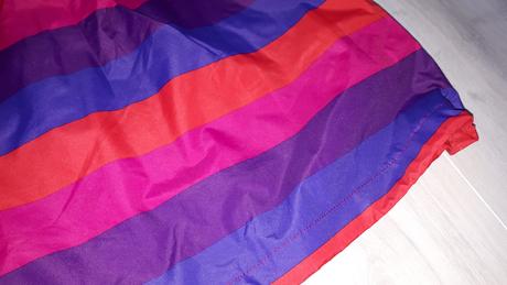 Barevný pruhovaný šusťákový outdoorový kabát, 116