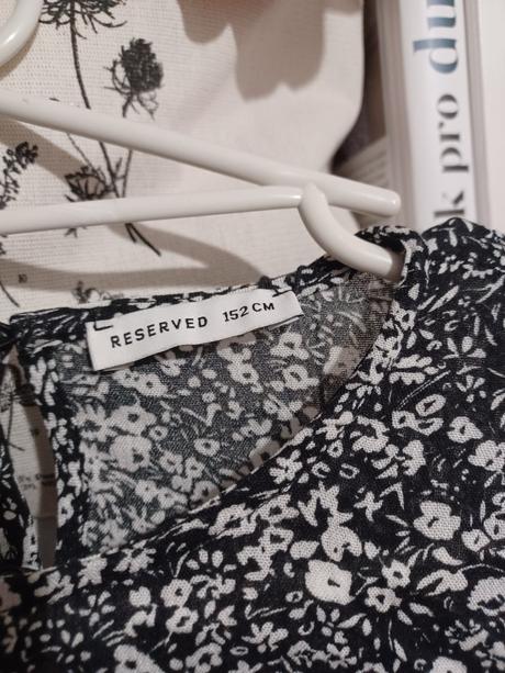 Viskózové šaty s květinami 152/158, reserved,152