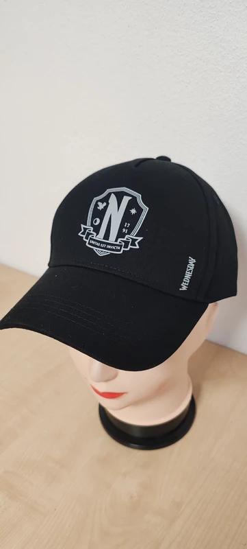 Wednesday kšiltovka,