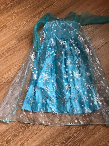 Nádherné šaty ledové království, frozen,