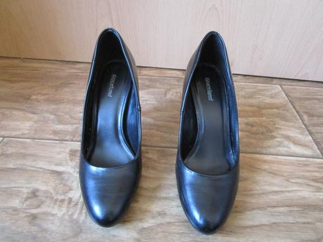 Velmi pěkné černé lodičky, jen asi 3x nošené, graceland,35