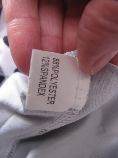 Dívčí kostým - šaty s kapucí cruella deville, 