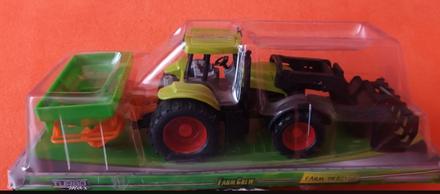 Plastový traktor zelený farm tractor,