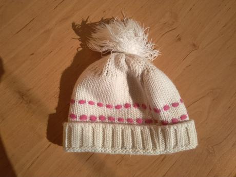 Čepička s minnie zn."disney ", disney