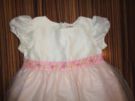 Krásné bílorůžové společenské šaty, 110