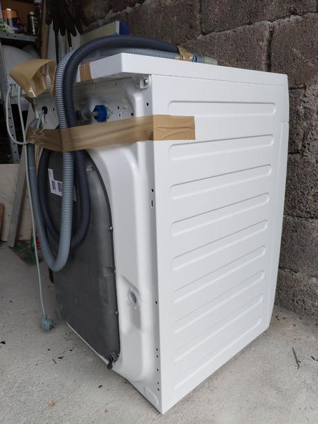 Zánovní pračka zn. aeg 7000 prosteam v záruce, aeg