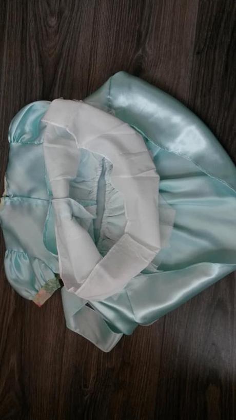 Saténové zdobené šatičky  vel. cca 86, 86