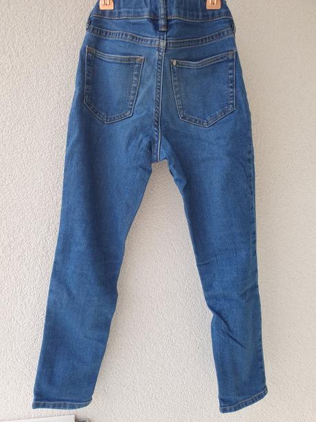 Džíny, 122