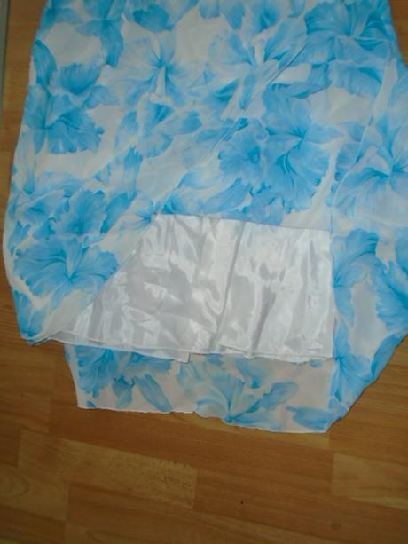 Luxusní šaty s podšívkou vel 38, 38