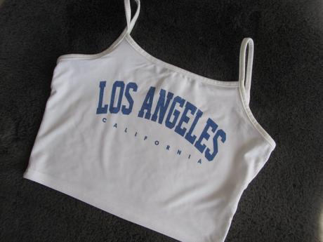 Crop top bílé tričko s nápisem, 146