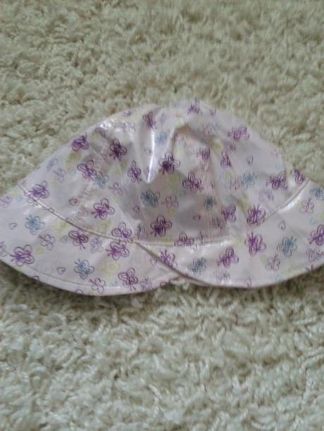 Pogumovaný motýlkový klobouček, f&f,86