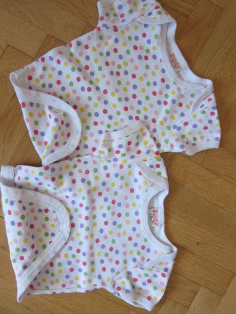2x body ,tečkované,puntíkové, barevné,krátky rukáv, 80