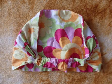 Šátek s kytičkami, 