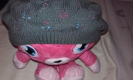 Sivá baretka - nenosená, 128