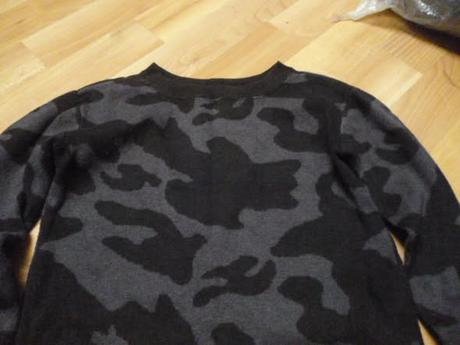 Dlouhý maskáčový svetr 6-7, 122