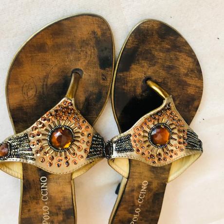 Zlate-bronzove zabky na podpadku 37, 37